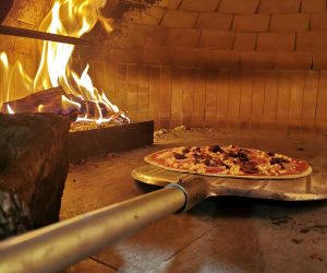 Pizzas artesanales horno de leña Cerdanyola